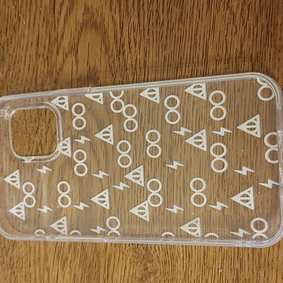 A phone case! - Picture 3 of 4